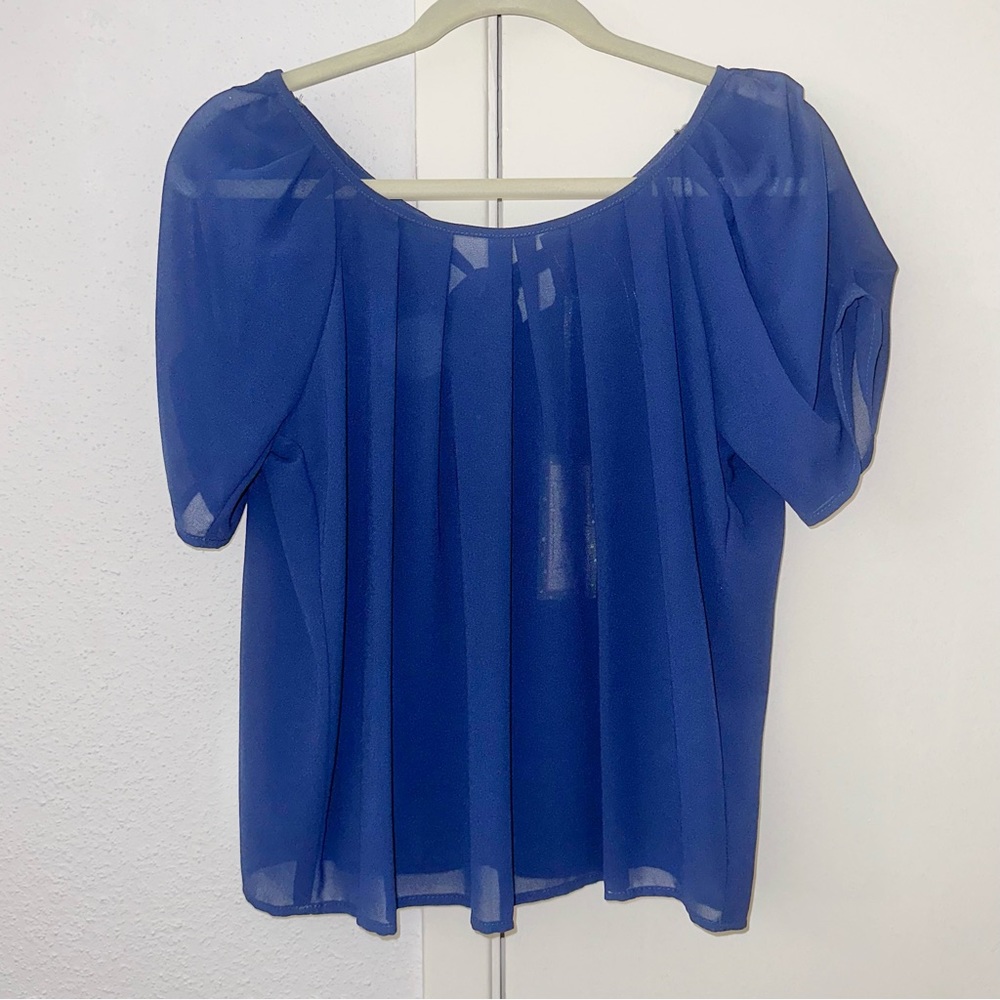 Women’s navy blue semi sheer pleated tie bow back blouse top - size small